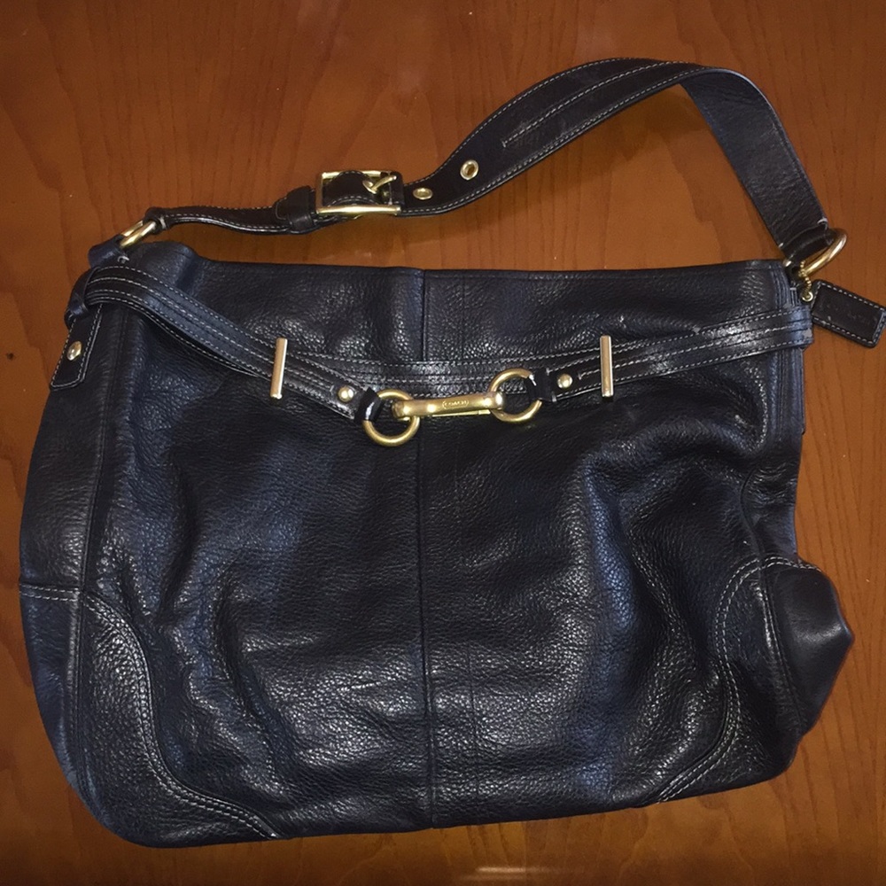 Coach leather shoulder bag